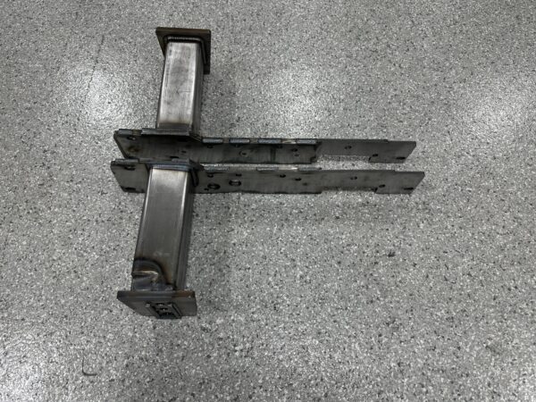 X700 Signature Series - 2 Wheel Steering (2WS) 120R Loader Mounts